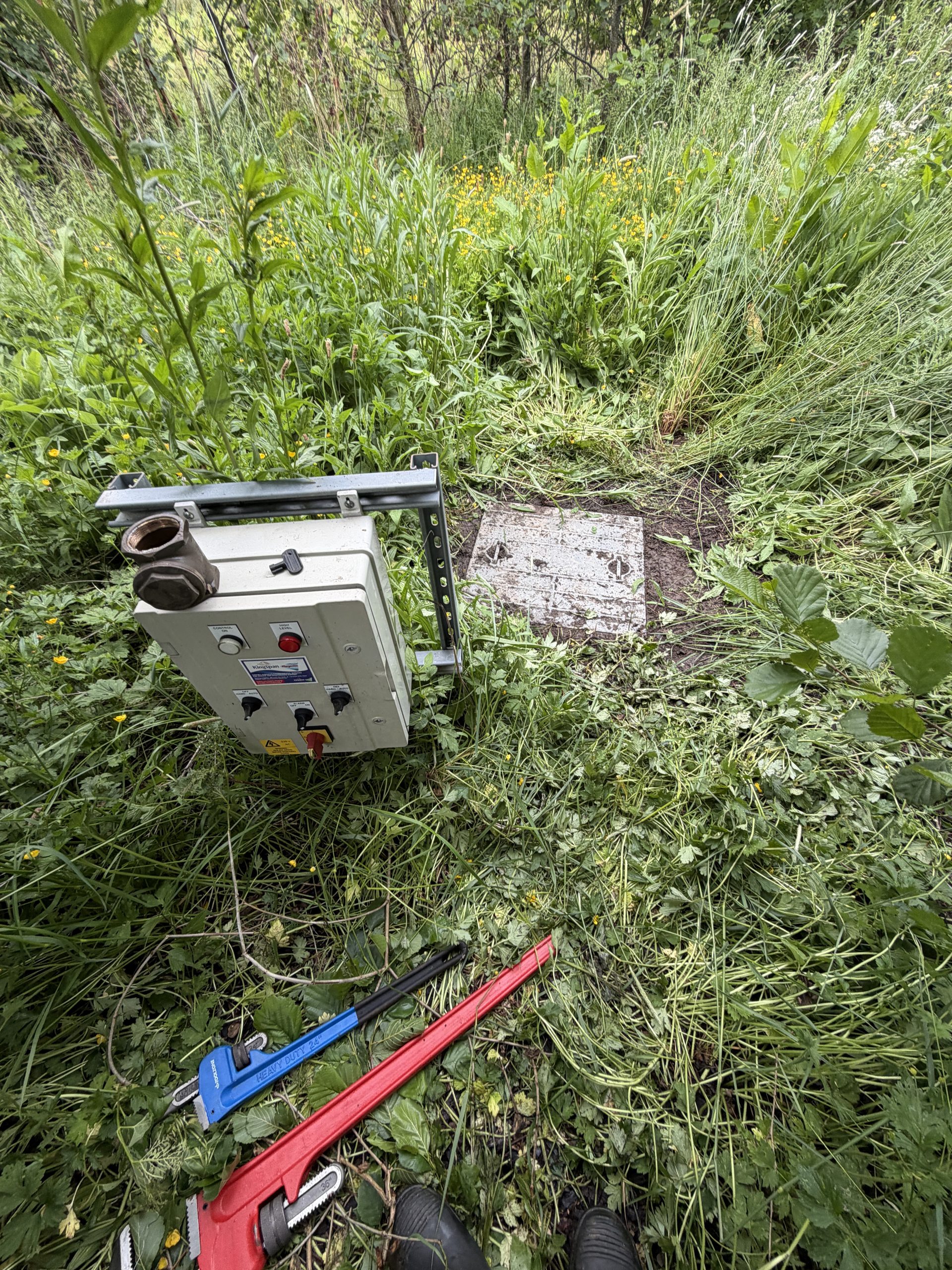 Final effluent pump chamber and control panel service Barrhead Glasgow