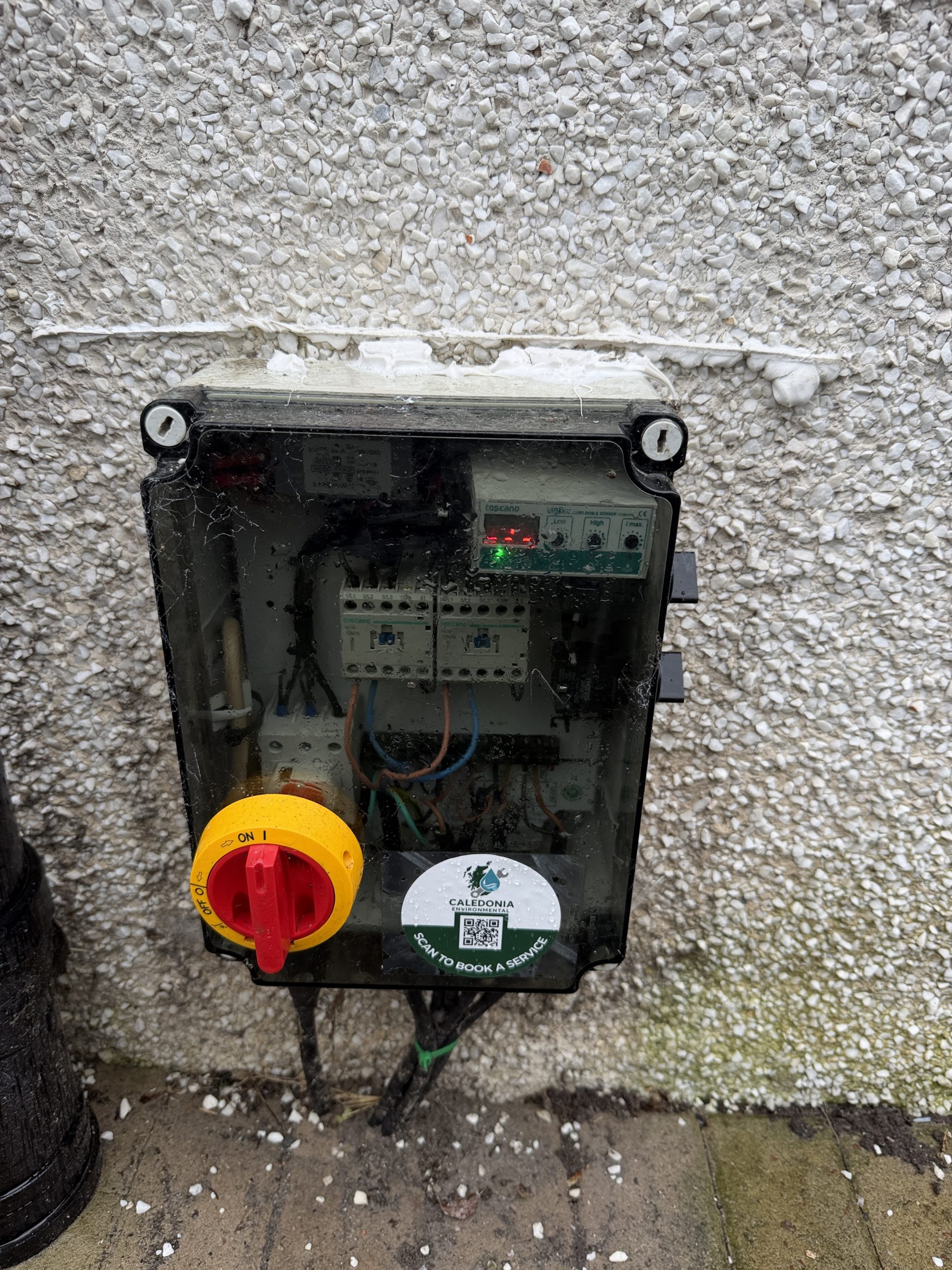 Twin sewage pump chamber control panel